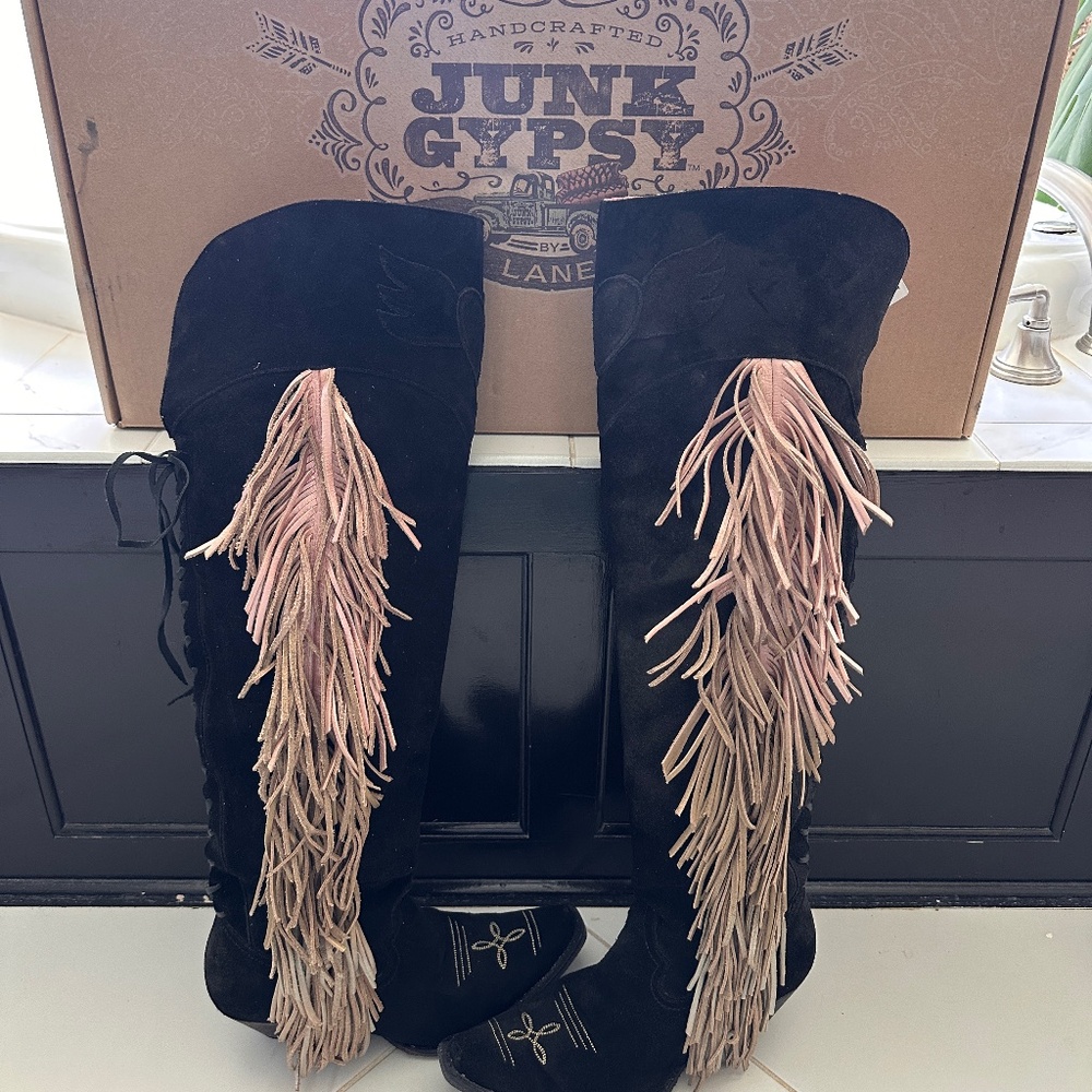 Junk Gypsy Spirit Animal Boots Size 11